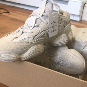 Yeezy 500 Blush Size 10 BRAND NEW